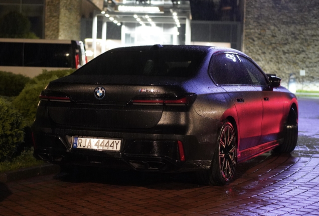 BMW M760e xDrive