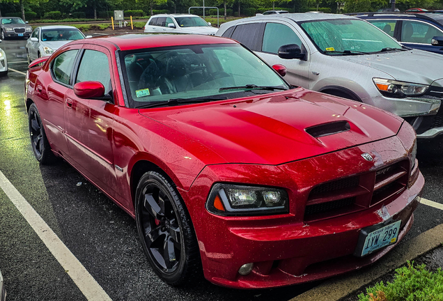 Dodge Charger SRT-8