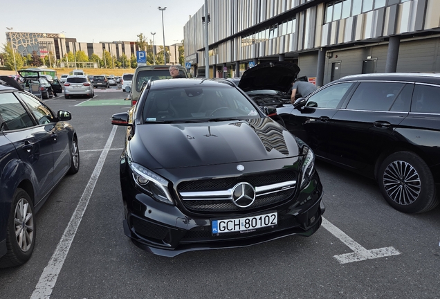 Mercedes-Benz GLA 45 AMG X156