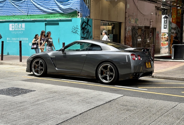 Nissan GT-R 2013