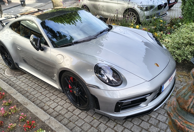 Porsche 992 Carrera GTS Cabriolet MkII TechArt