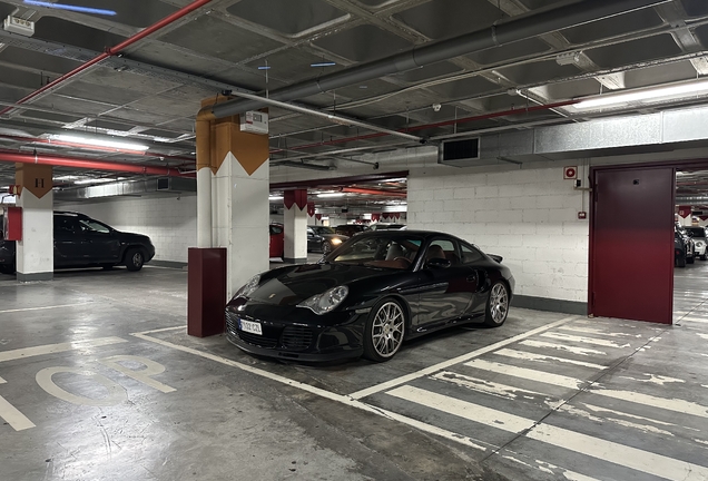 Porsche 996 Turbo