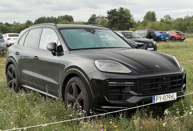 Porsche 9YA Cayenne Turbo E-Hybrid