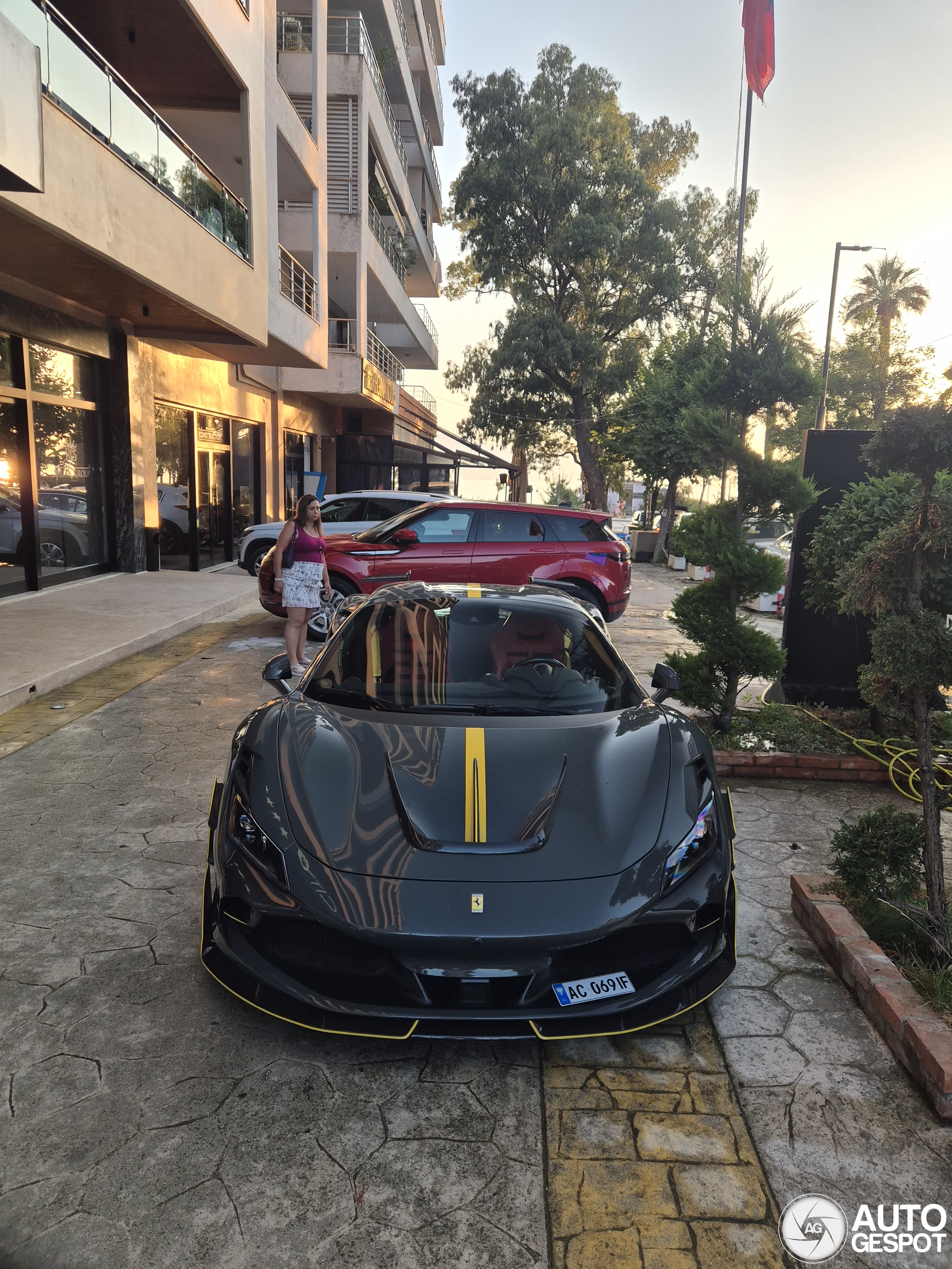 Ferrari F8 Spider Mansory