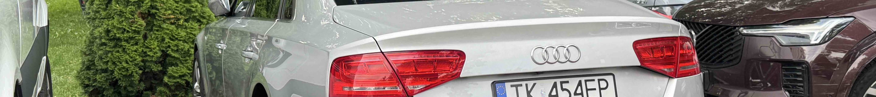 Audi S8 D4