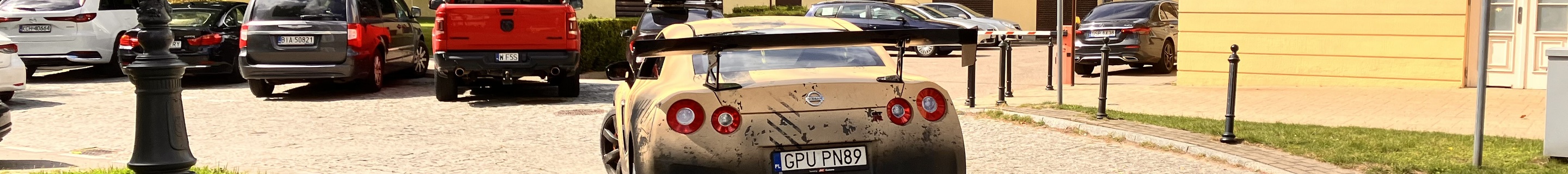 Nissan GT-R