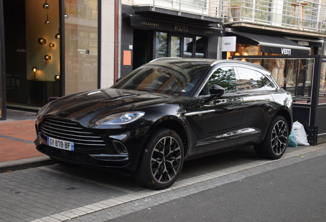 Aston Martin DBX