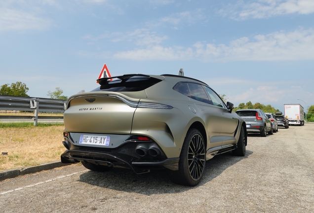 Aston Martin DBX707