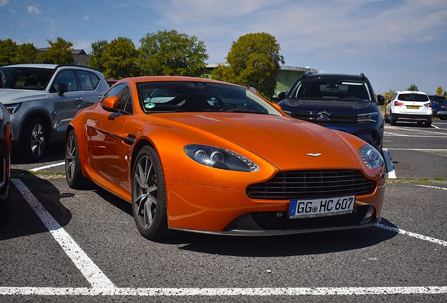 Aston Martin V8 Vantage