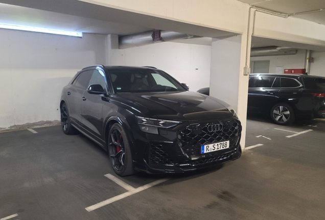 Audi RS Q8 2024