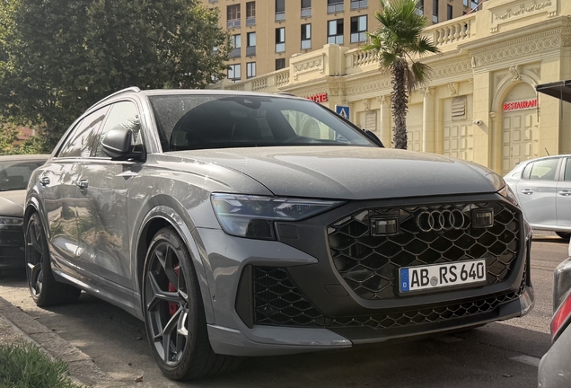 Audi RS Q8 2024