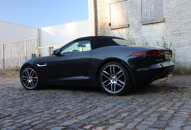 Jaguar F-TYPE S Convertible