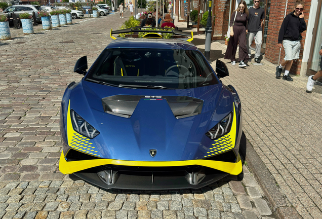 Lamborghini Huracán LP640-2 STO