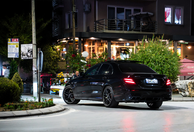 Mercedes-AMG E 63 S W213