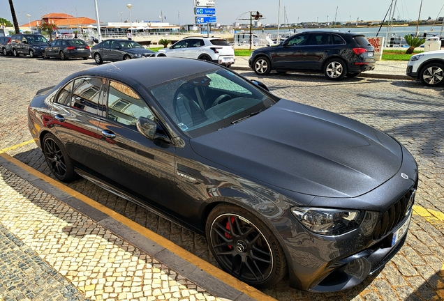 Mercedes-AMG E 63 S W213 2021