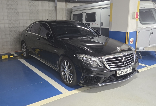 Mercedes-AMG S 63 V222