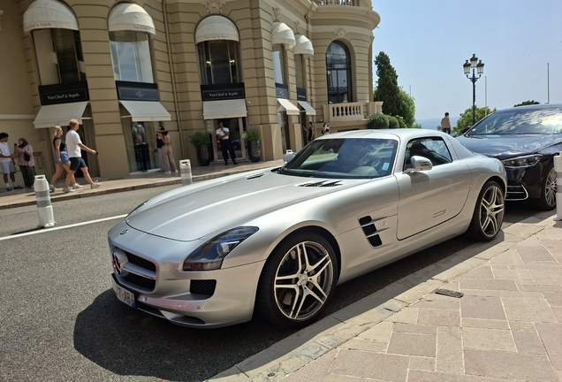 Mercedes-Benz SLS AMG