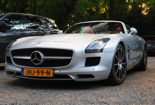 Mercedes-Benz SLS AMG GT Roadster