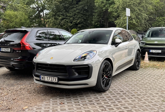 Porsche 95B Macan GTS MkIII