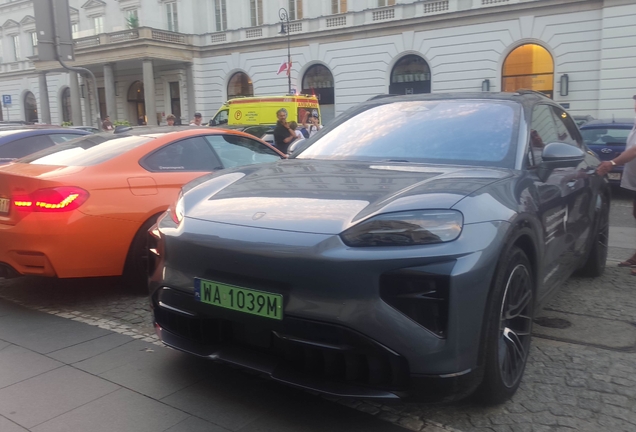 Porsche Macan EV Turbo