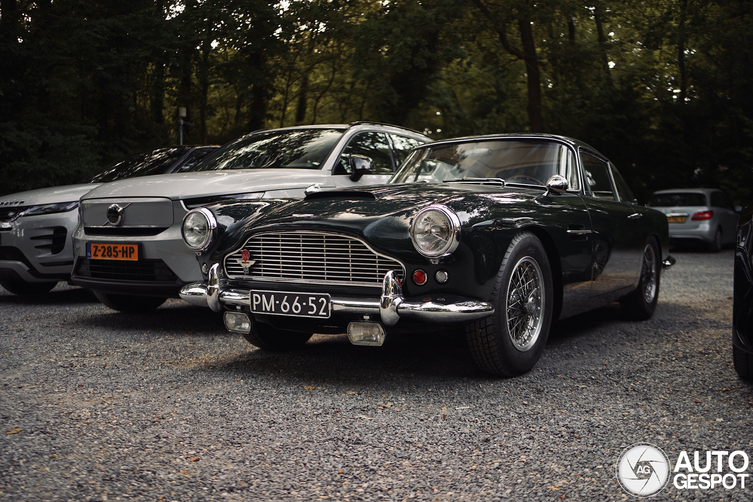 Aston Martin DB4 Series IV