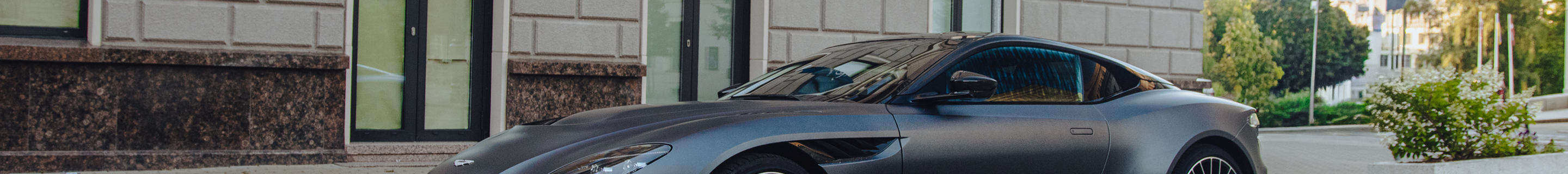 Aston Martin DBS 770 Ultimate