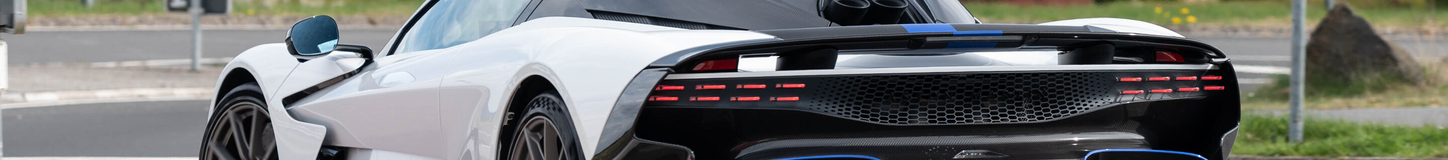 Aston Martin Valhalla