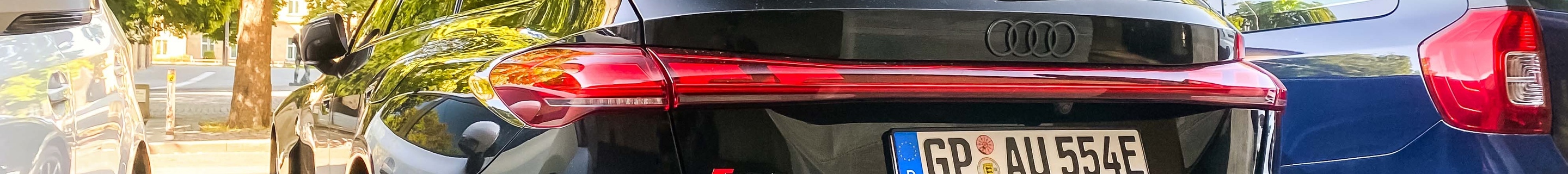 Audi RS5 Avant B10