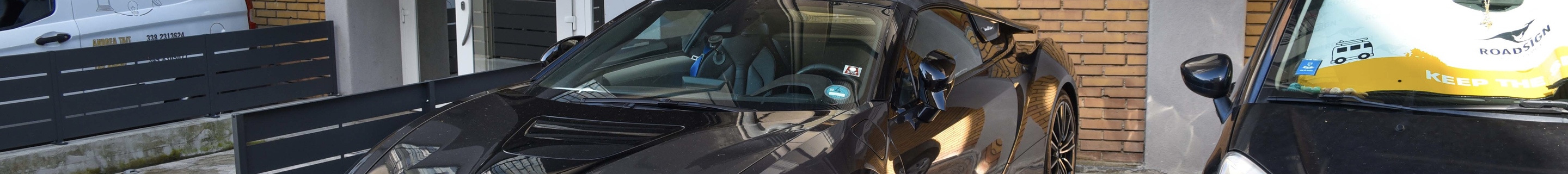 BMW i8 Roadster