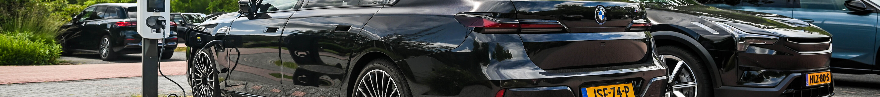 BMW M760e xDrive