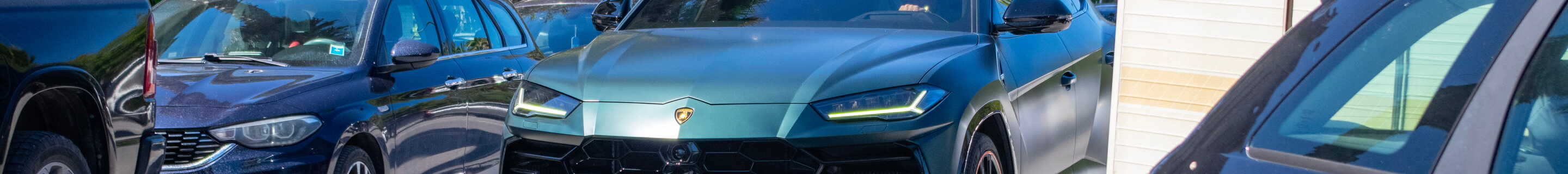 Lamborghini Urus Nero Design