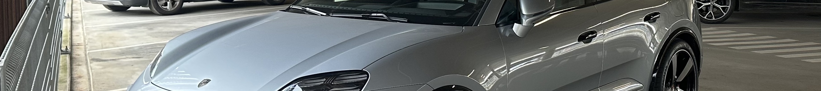 Porsche Macan EV Turbo
