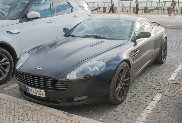 Aston Martin DB9