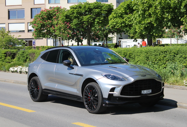 Aston Martin DBX707