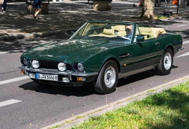 Aston Martin V8 Volante 1978-1990