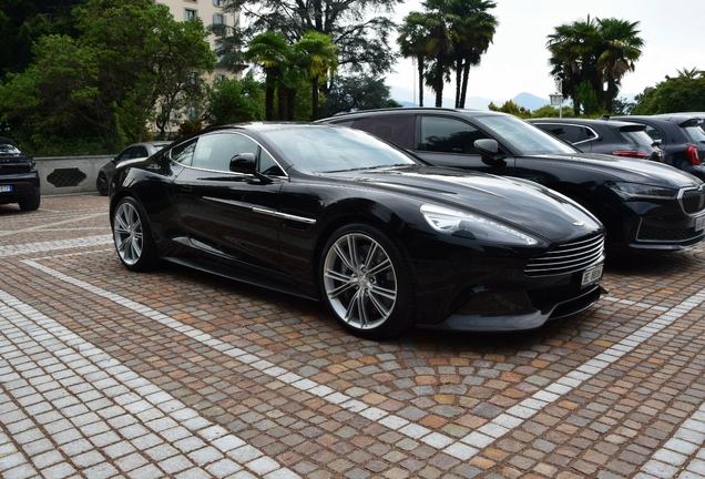 Aston Martin Vanquish 2015 Carbon Black Edition