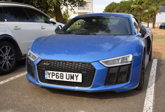Audi R8 V10 Plus 2015