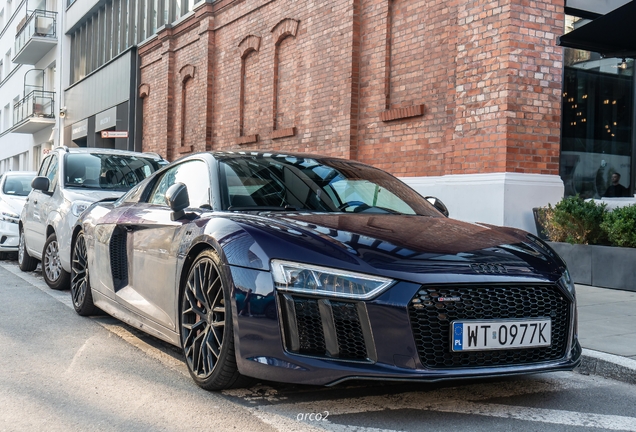 Audi R8 V10 Plus 2015