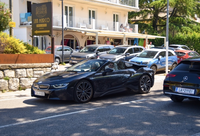 BMW i8 Roadster