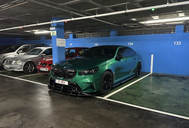 BMW M5 G90
