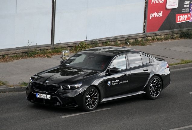 BMW M5 G90