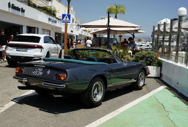 Ferrari 365 GTS/4 Daytona