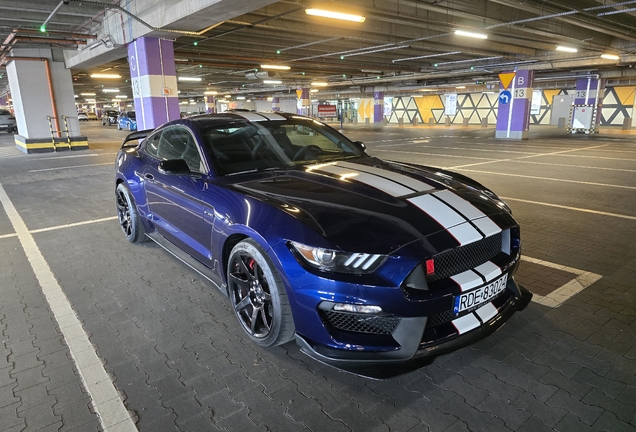 Ford Mustang Shelby GT350R 2015
