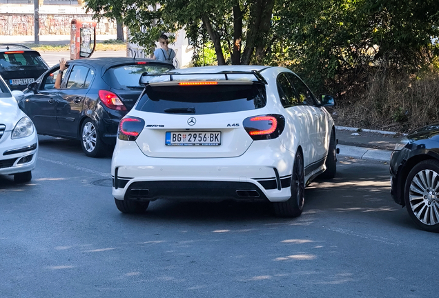 Mercedes-AMG A 45 W176 2015