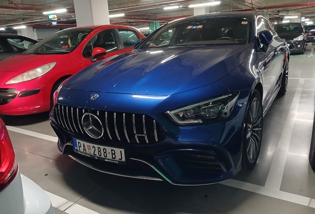 Mercedes-AMG GT 63 S X290