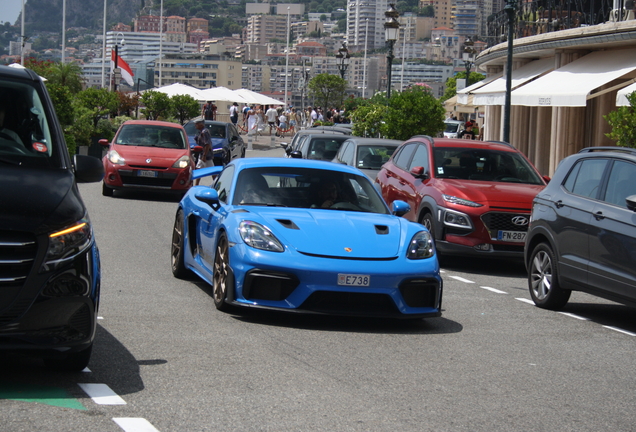 Porsche 718 Cayman GT4 RS