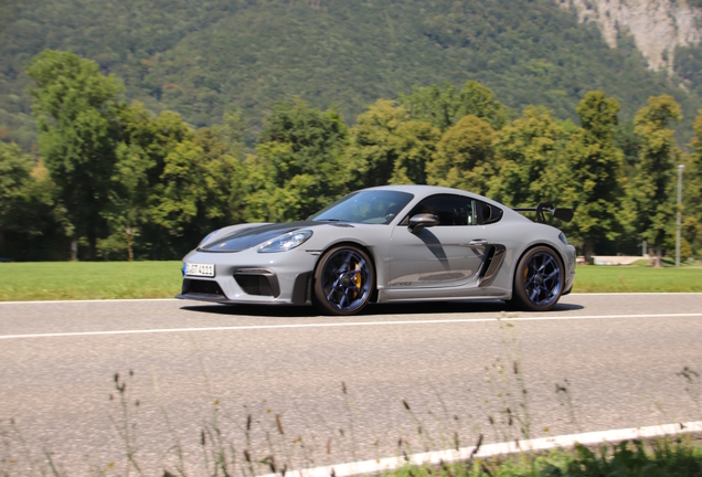 Porsche 718 Cayman GT4 RS
