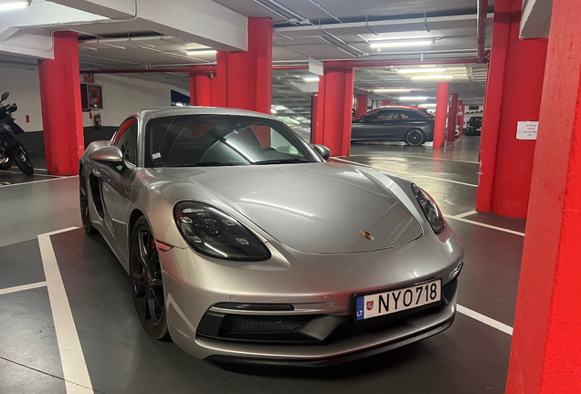 Porsche 718 Cayman GTS