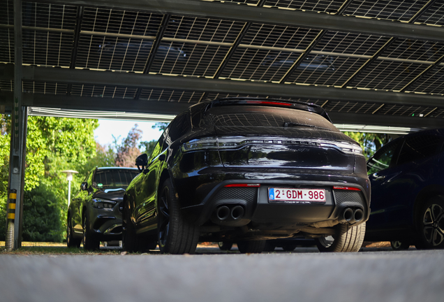 Porsche 95B Macan GTS MkIII