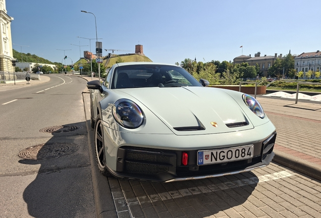 Porsche 992 Dakar